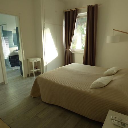 One More Night Fregenae Exterior foto